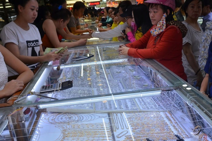Giá vàng hôm nay, 24-5: Tăng mạnh trở lại- Ảnh 1.