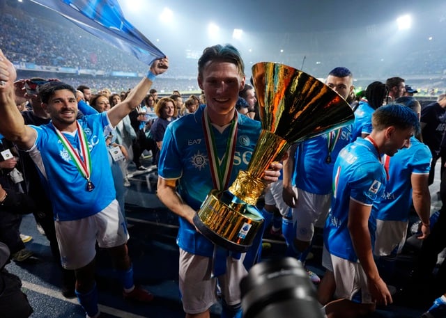 McTominay vô địch Serie A cùng Napoli, ‘chà xát’ thêm nỗi đau  của M.U- Ảnh 2.