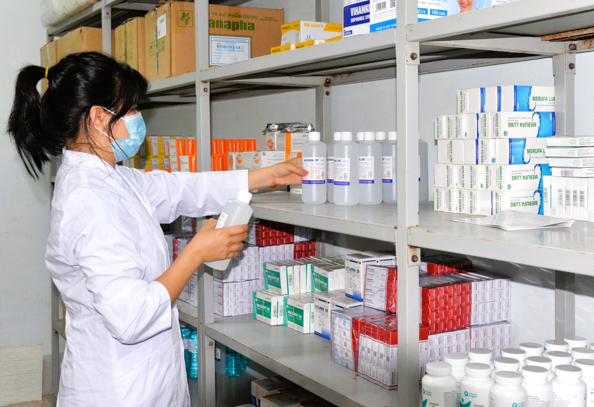 Trung tâm Kiểm soát bệnh tật tỉnh rà soát, kiểm tra đảm bảo thuốc men, vật tư hóa chất phục vụ công tác phòng, chống dịch Covid-19.