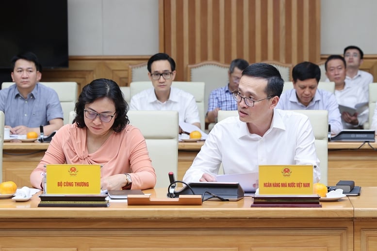 Thủ tướng: Nghiên cứu lập sàn giao dịch vàng; tách bạch quản lý nhà nước và kinh doanh vàng- Ảnh 5.