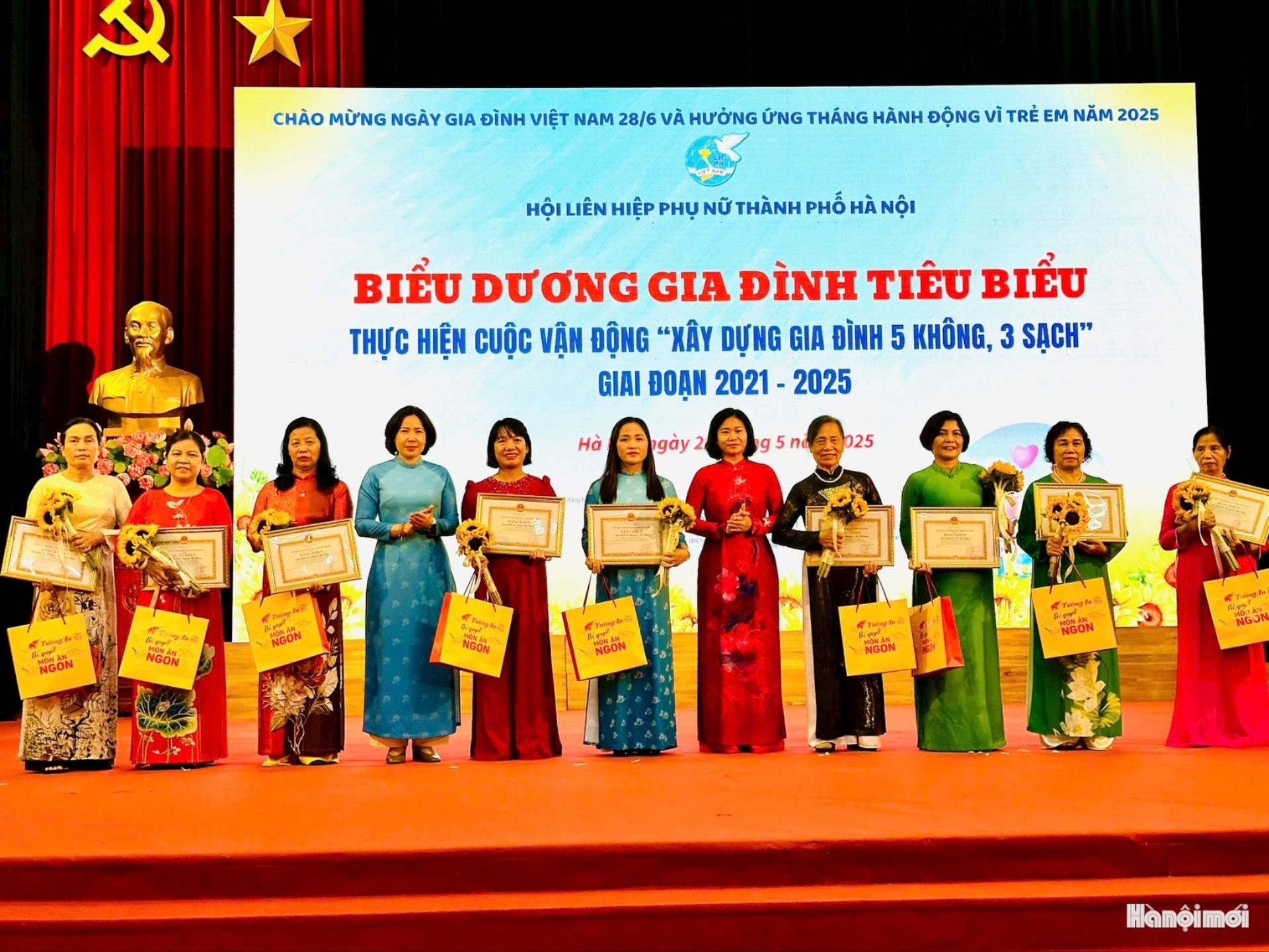 w_gia-dinh-1.jpg