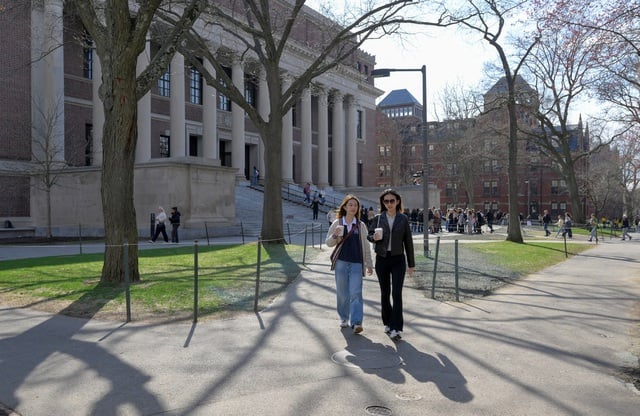 Thẩm phán chặn lệnh cấm Đại học Harvard tuyển sinh viên quốc tế - Ảnh 1.