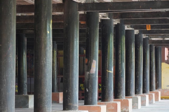 Độc đáo chùa Khmer miền Tây: Sala bằng gỗ quý từ Campuchia đưa về theo đường biển- Ảnh 5.