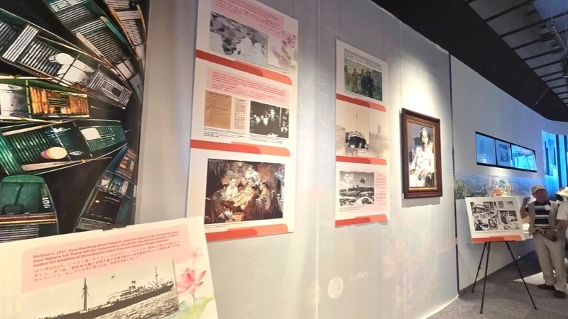 Exposition thématique « Le Président Ho Chi Minh – Symbole de paix et d’amitié » à Osaka, Japon.