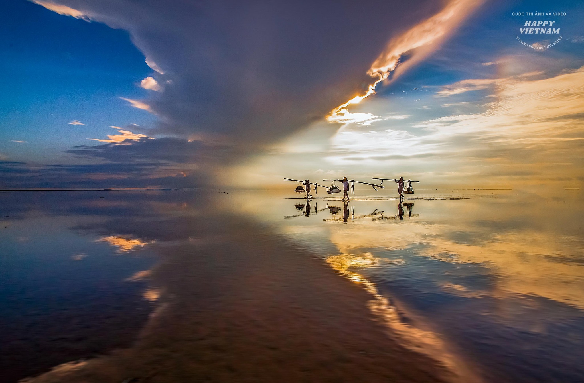 Surreales Unendlichkeitsmeer in Ninh Thuan erobert das Internet im Sturm