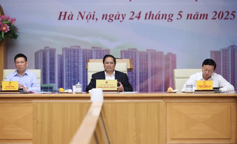 Thủ tướng: Nghiên cứu lập sàn giao dịch vàng; tách bạch quản lý nhà nước và kinh doanh vàng- Ảnh 2.
