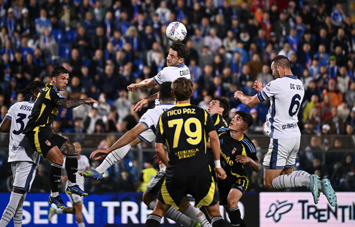 Cựu sao Man United lập đại công, Napoli lên ngôi vô địch Serie A- Ảnh 1.