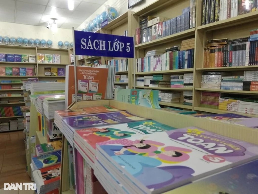 Sở GDĐT phải chịu trách nhiệm trước pháp luật khi chọn sách giáo khoa - 1