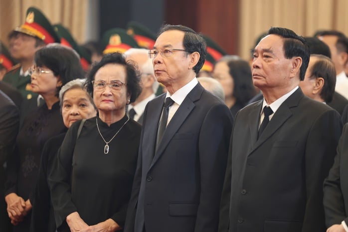 Hình ảnh lễ viếng nguyên Chủ tịch nước Trần Đức Lương tại TP HCM- Ảnh 4.