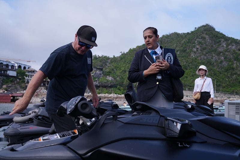 Show diễn jetski bắn pháo hoa tại Cát Bà vượt qua vòng thẩm định Guinness, xác lập hai kỷ lục thế giới trên biển