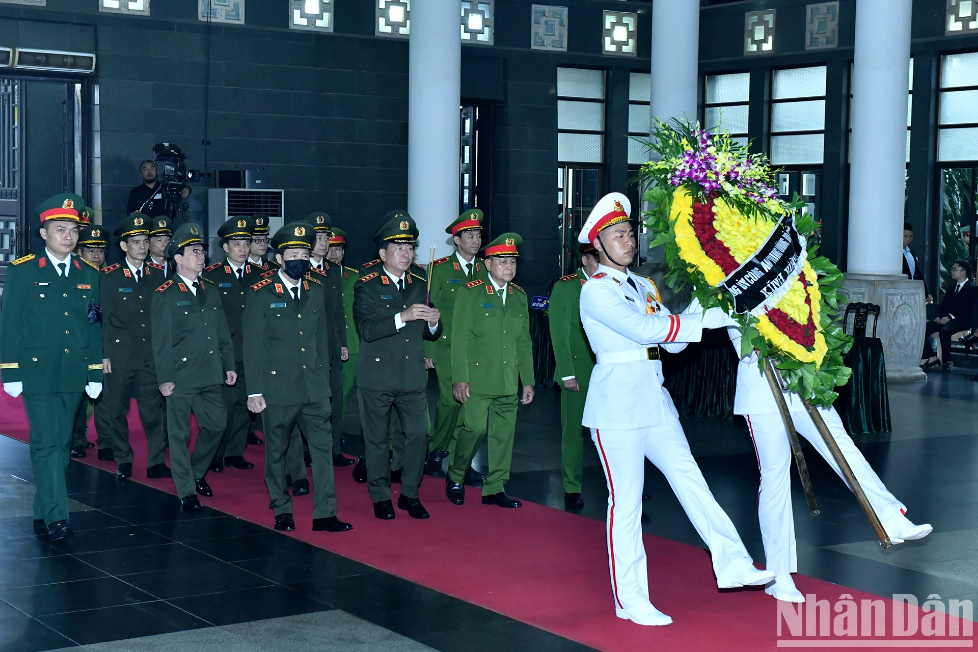 [Ảnh] Lãnh đạo Đảng và Nhà nước viếng nguyên Chủ tịch nước Trần Đức Lương ảnh 18