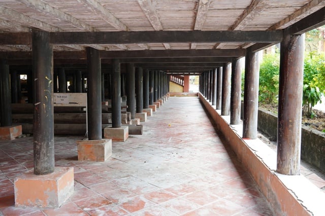 Độc đáo chùa Khmer miền Tây: Sala bằng gỗ quý từ Campuchia đưa về theo đường biển- Ảnh 6.