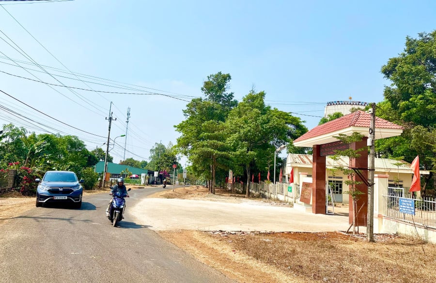 nong-thon-gia-lai-tung-buoc-khoi-sac-nho-trien-khai-hieu-qua-chuong-trinh-mtqg-phat-trien-kinh-te-xa-hoi-vung-dong-bao-dtts-va-mien-nui-anh-ha-duy.jpg