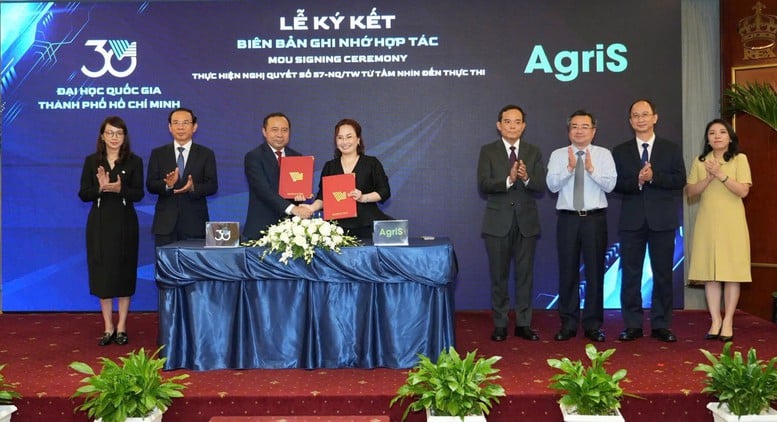 AgriS phối hợp với Đại học Quốc gia TPHCM đào tạo nhân lực nông nghiệp công nghệ cao- Ảnh 2.