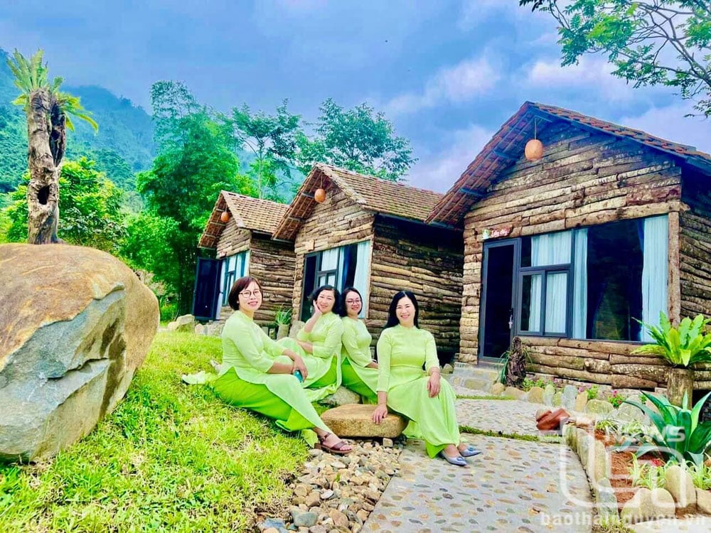 តំបន់ស្នាក់នៅដ៏គួរឱ្យស្រឡាញ់ ដែលមិនប៉ះពាល់ដល់បរិស្ថាននៃ La Bang Farmstay ទាក់ទាញអ្នកទស្សនាជាច្រើនឱ្យទទួលបានបទពិសោធន៍។