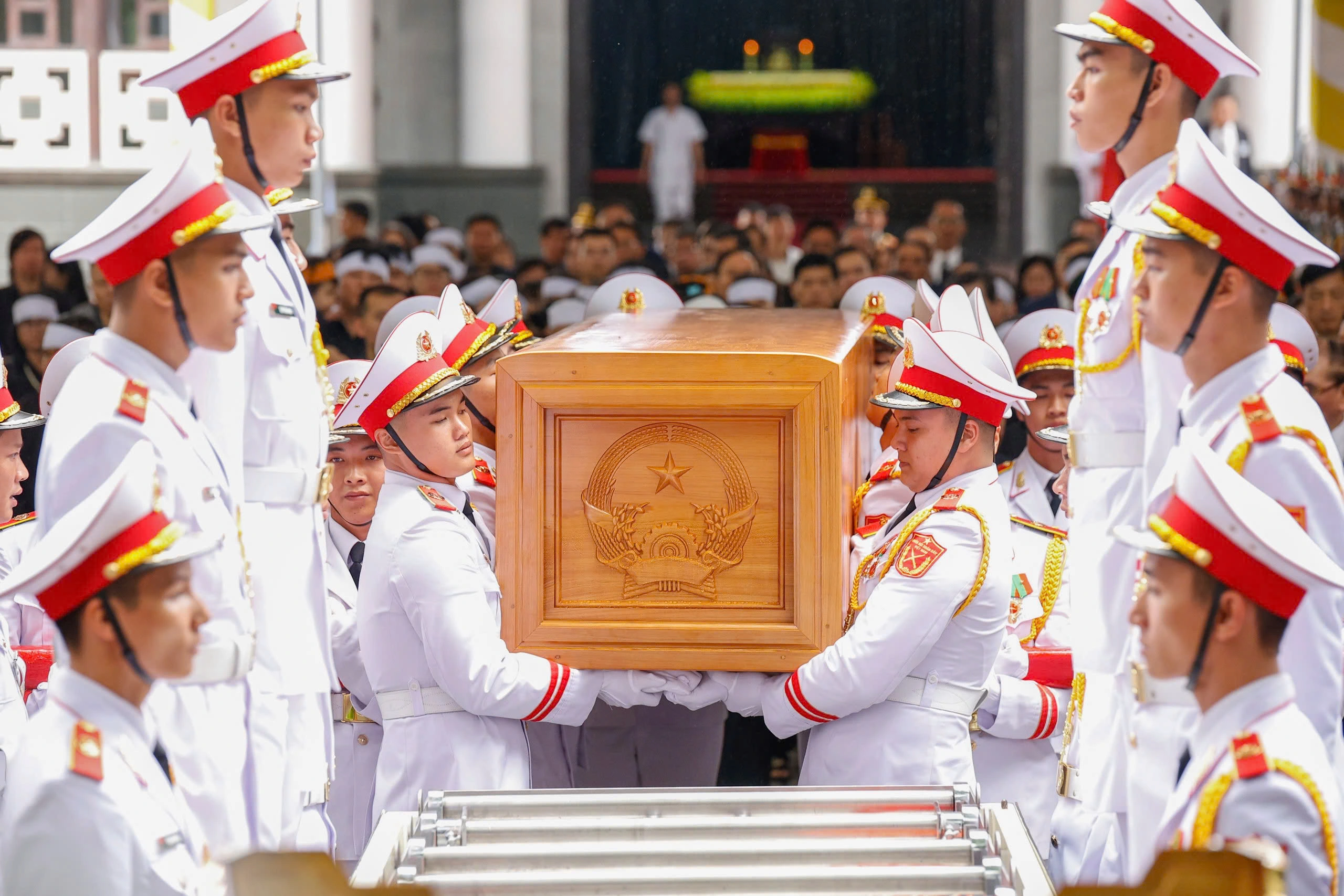 Xúc động lễ truy điệu nguyên Chủ tịch nước Trần Đức Lương