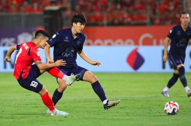 ‘Vua kiến tạo’ Quang Hải sẽ giúp hàng công đội tuyển Việt Nam... xích lại gần nhau
- Ảnh 1.