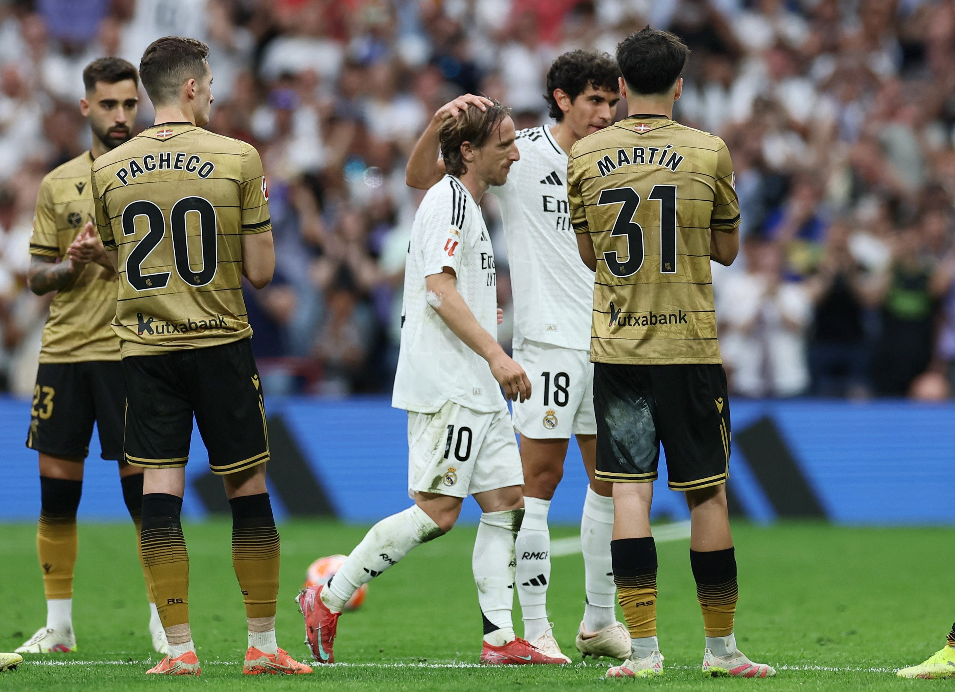 Modric roi Real anh 2