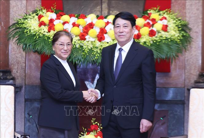 ចំណងជើងរូបថត