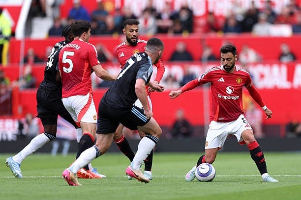 پخش زنده بازی منچستریونایتد و استون ویلا 0-0 (پایان نیمه اول): گل منچستریونایتد مردود اعلام شد (تصویر 7)