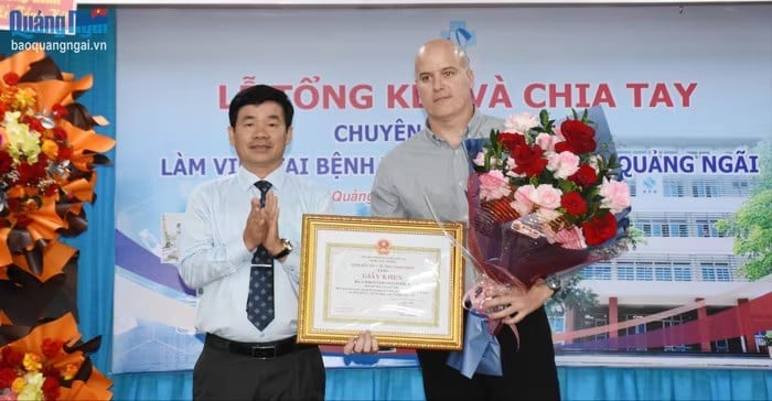 Quảng Ngãi ghi nhận đóng góp của chuyên gia y tế Cuba trong chăm sóc sức khỏe bà mẹ, trẻ em
