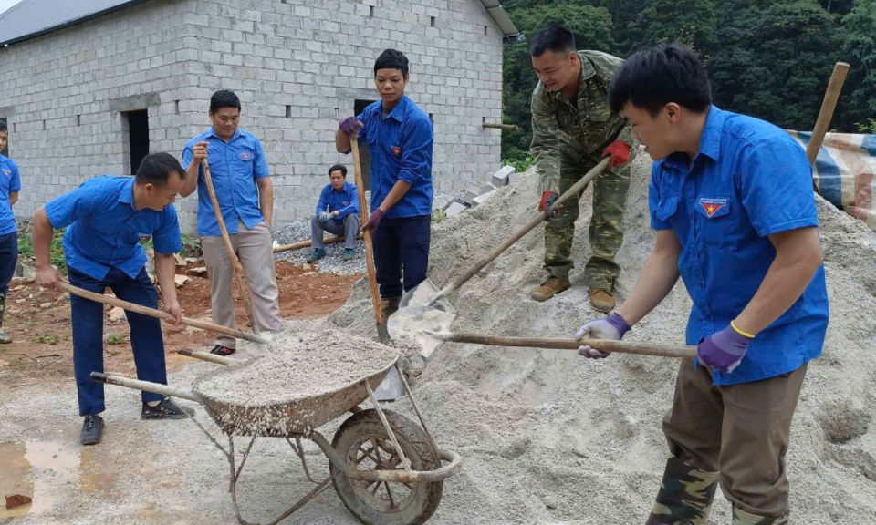 More than 5,000 union members and youth join forces to respond to "Green Sunday" - Cao Bang Electronic Newspaper
