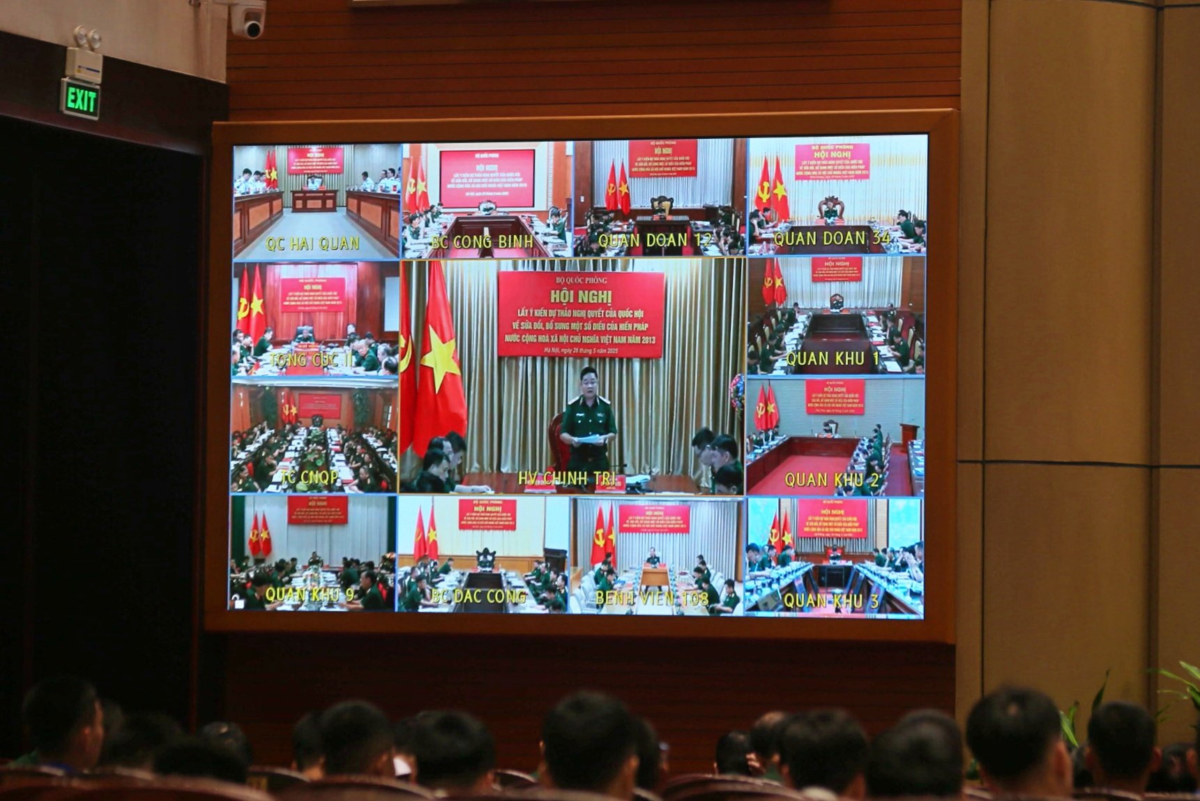 Đại tướng Phan Văn Giang: '12 giờ đêm, tôi vẫn trả lời văn bản' - Ảnh 2.