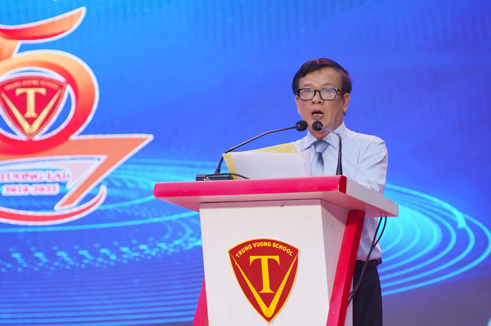 โรงเรียนจุงเวืองฉลองครบรอบ 15 ปี