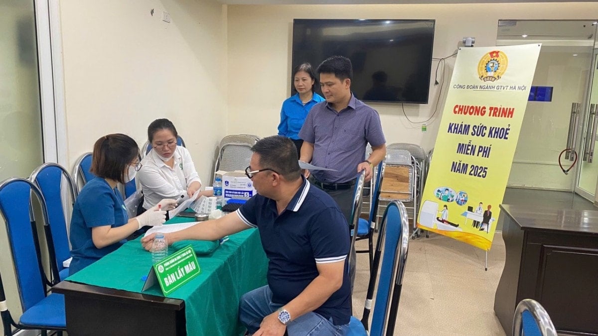 Transport-industry-union-in-hanoi-free-health-check-up-for-2,000-union-members-on-the-occasion-of-the-2025-employee-excellence..jpg