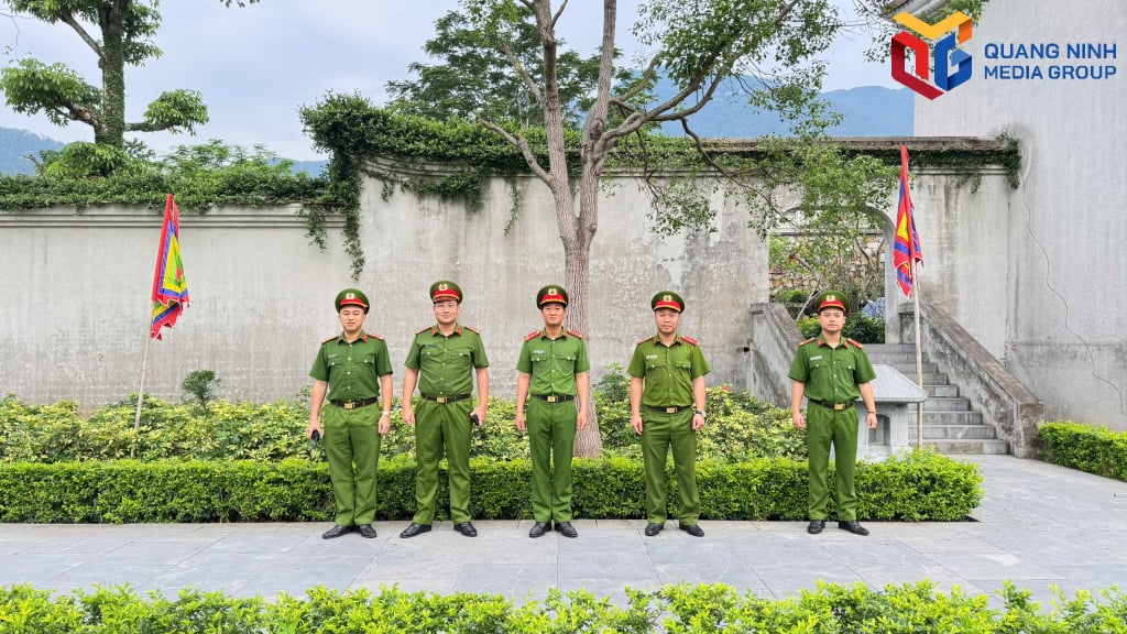 당국은 국민의 안전과 질서를 확보하기 위해 일찍부터 현장에 나섰습니다.