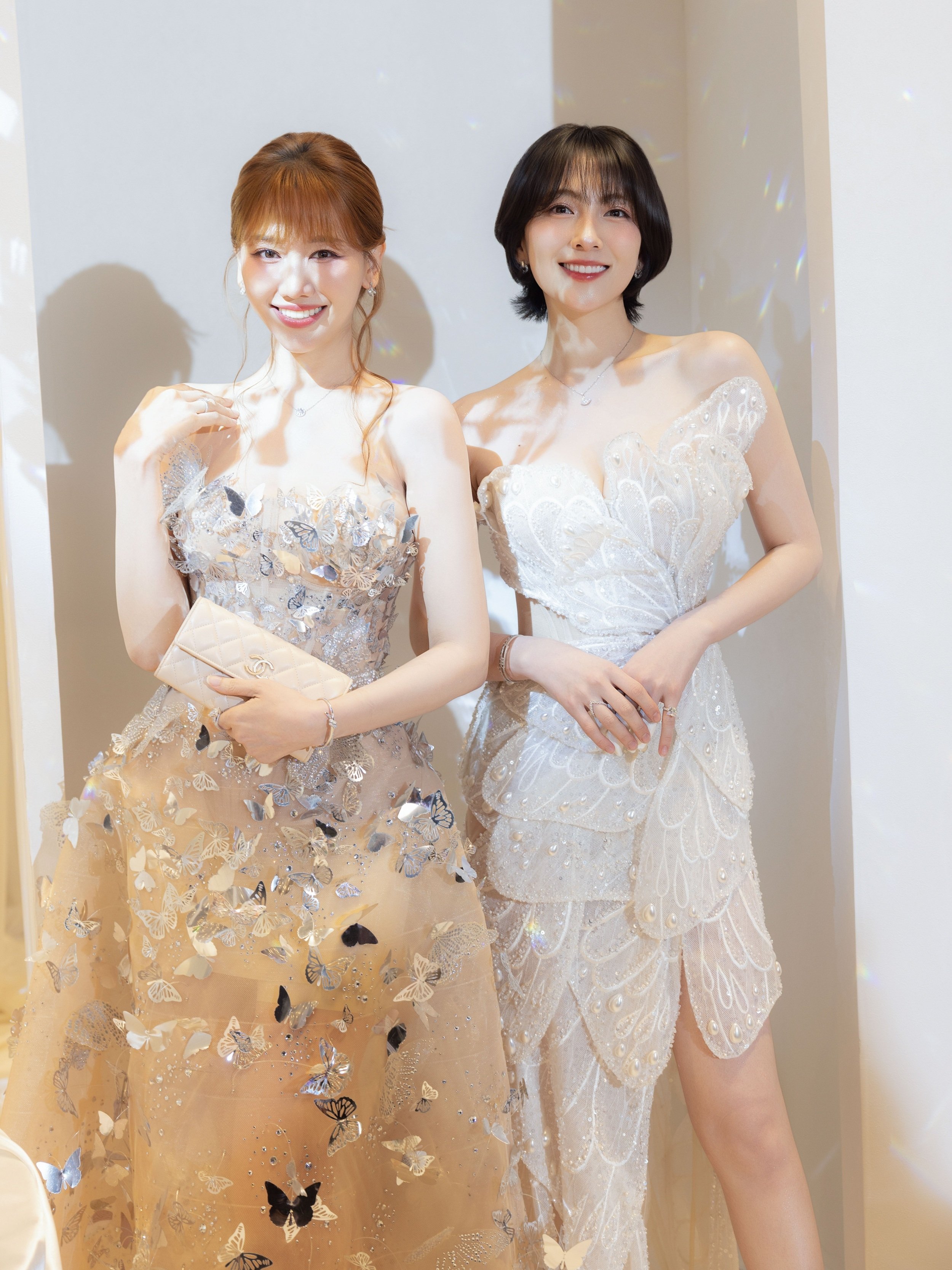 Hoàng Thùy gây sốt với pha xử lý sự cố khi catwalk trên giày cao 20cm - 10