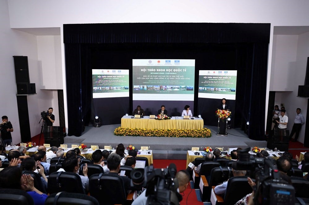 Tiếp cận dựa vào cộng đồng vì sự phát triển bền vững trong bảo vệ và phát huy giá trị Di sản thế giới
