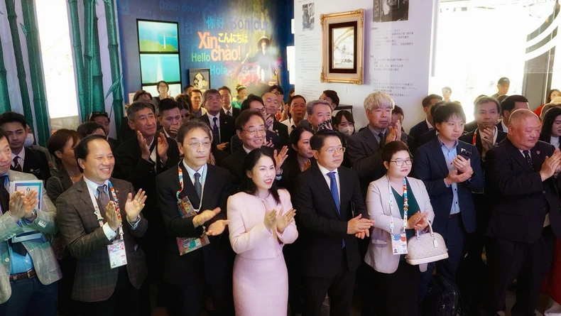 EXPO 2025 베트남 국가 브랜드 주간 개막 사진 1