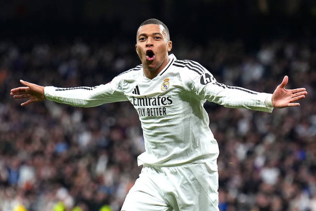 Mbappe đoạt Chiếc giày vàng, tái hiện thành tích của Ronaldo và Messi - 1