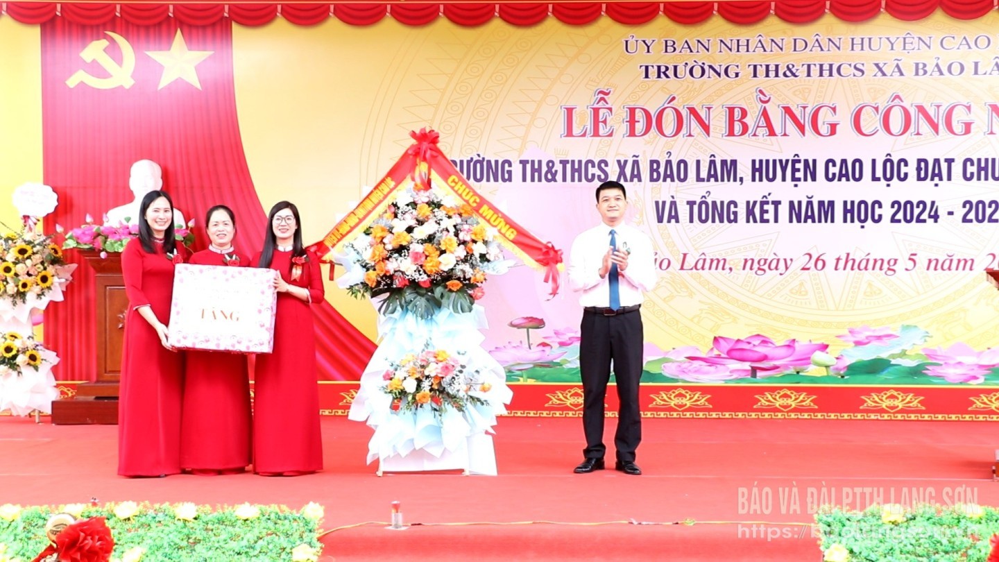 dong,chi,bi,jue,huyen,uy,tang,hoa,21251126.jpg