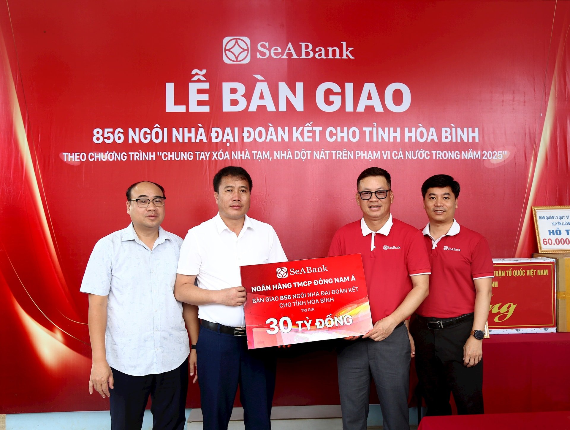 seabank-ban-giao-nha-cho-tinh-hoa-binh.jpg