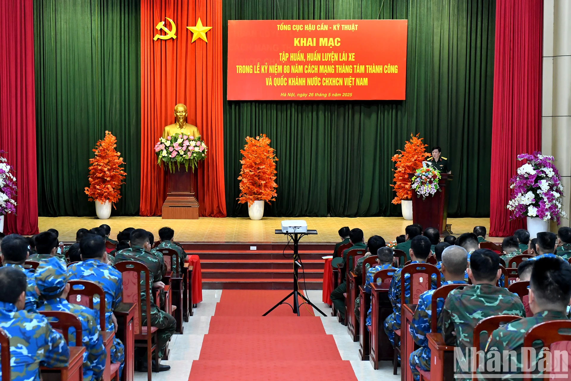 [Ảnh] Tập huấn, huấn luyện lái xe trong Lễ kỷ niệm 80 năm Cách mạng Tháng Tám và Quốc khánh 2/9 ảnh 1