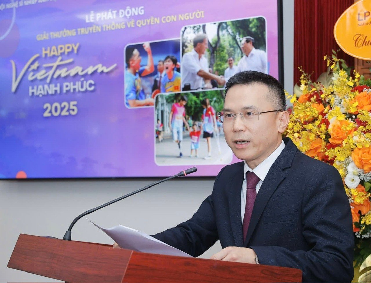 คุณ ฟาม อันห์ ตวน 54915.jpg