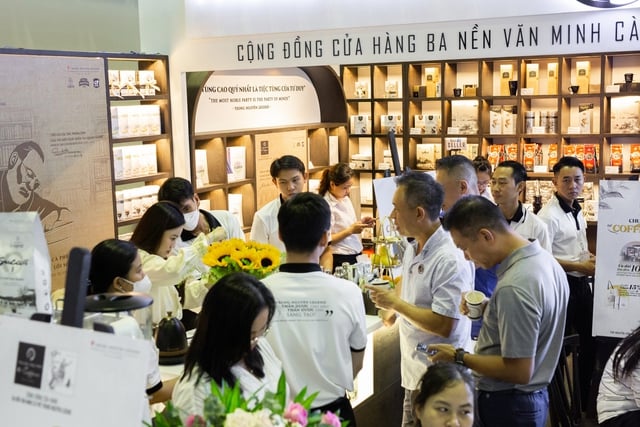 Trung Nguyên E-Coffee đạt giải thưởng Thương hiệu Mạnh ASEAN - Ảnh 2.