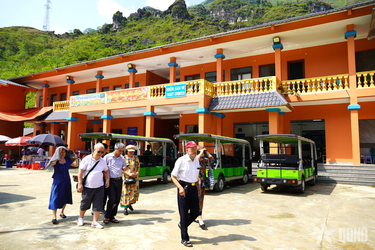 Sông Nho Quế - “Nàng thơ” trên miền đá xám