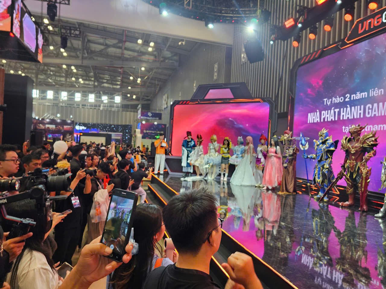 Hàng ngàn game thủ tụ hội tại sự kiện game lớn nhất Việt Nam năm 2025 - Ảnh 4.