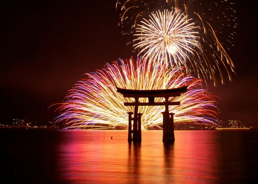 miyajima-fireworks.jpg