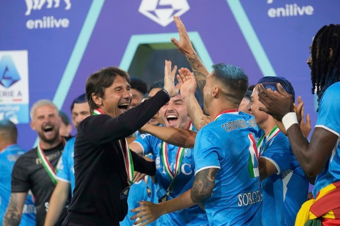 Mát tay như Antonio Conte - Ảnh 1.