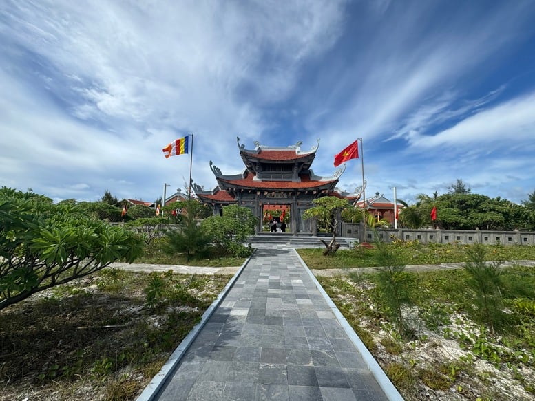 Hành trình về nơi ‘đảo đá hóa biên cương’- Ảnh 5.