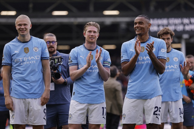 Kỳ chuyển nhượng nóng lên, M.U mua cầu thủ đầu tiên, Man City và Liverpool cùng đua - Ảnh 4.