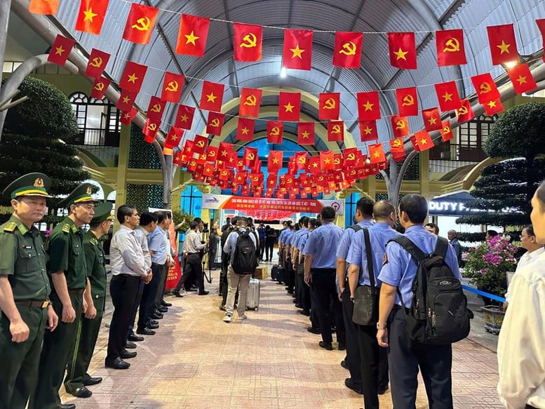 Sẽ có tàu chạy thẳng Hà Nội-Bắc Kinh từ 27/5 - Ảnh 2.