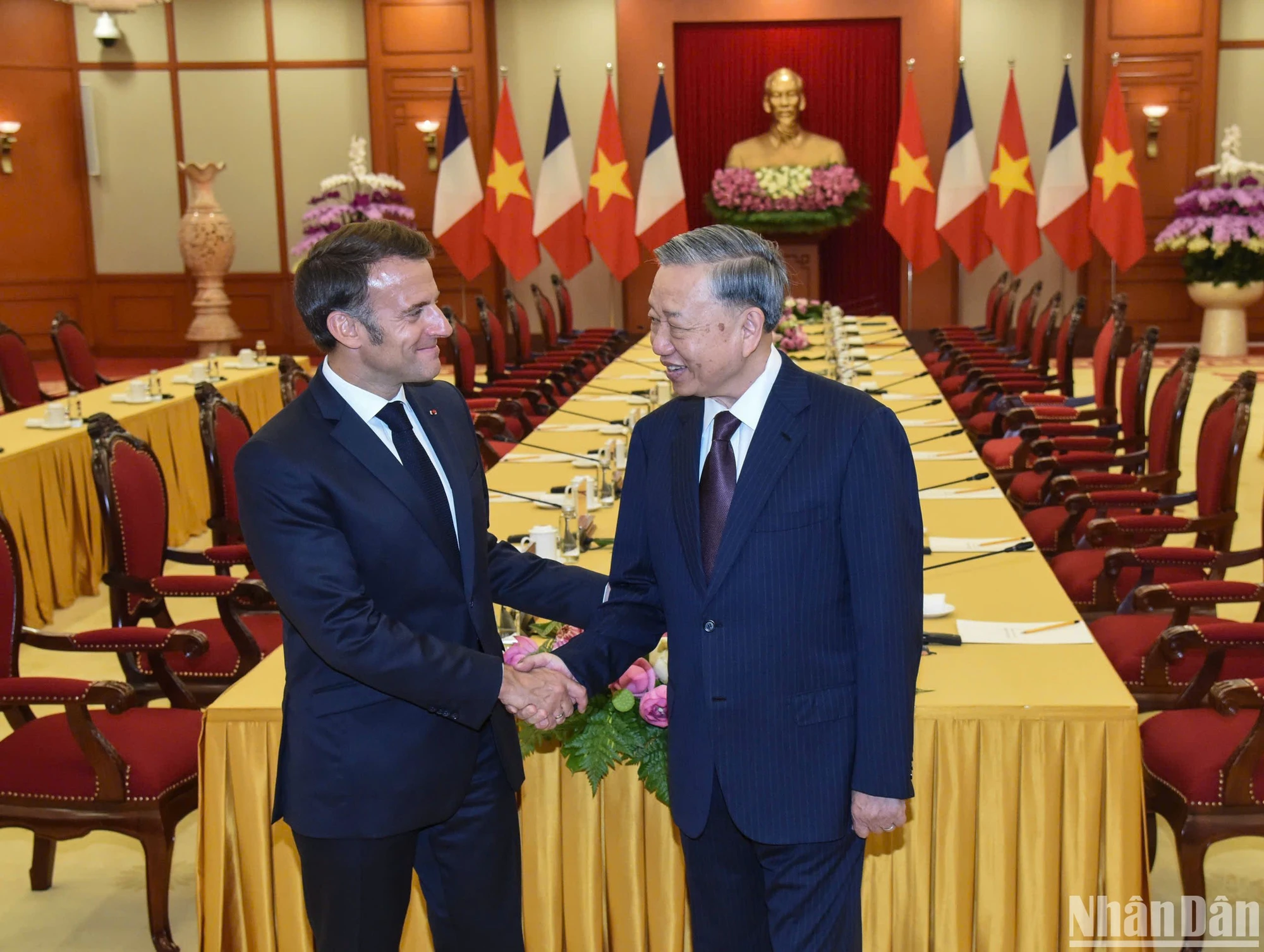 [Photo] General Secretary To Lam receives French President Emmanuel Macron photo 3