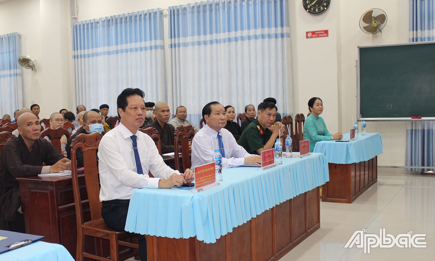 สหายเหงียน ทันห์ ดิ่ว เข้าร่วมพิธีเปิด
