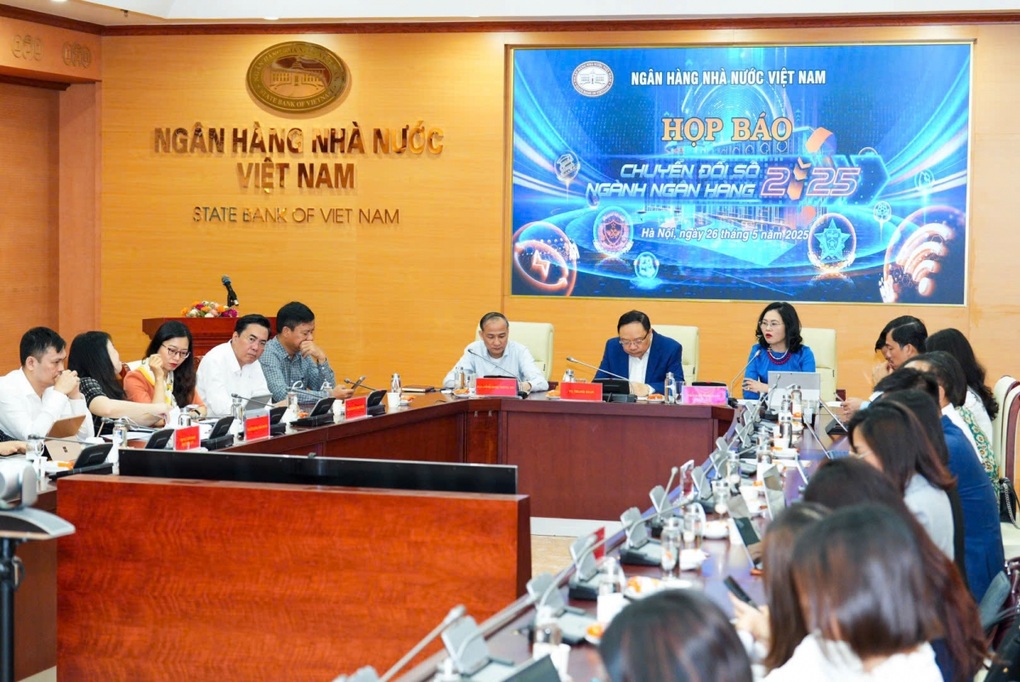 Loạt giải pháp khiến tội phạm hết cửa lừa đảo trong ngân hàng - 1