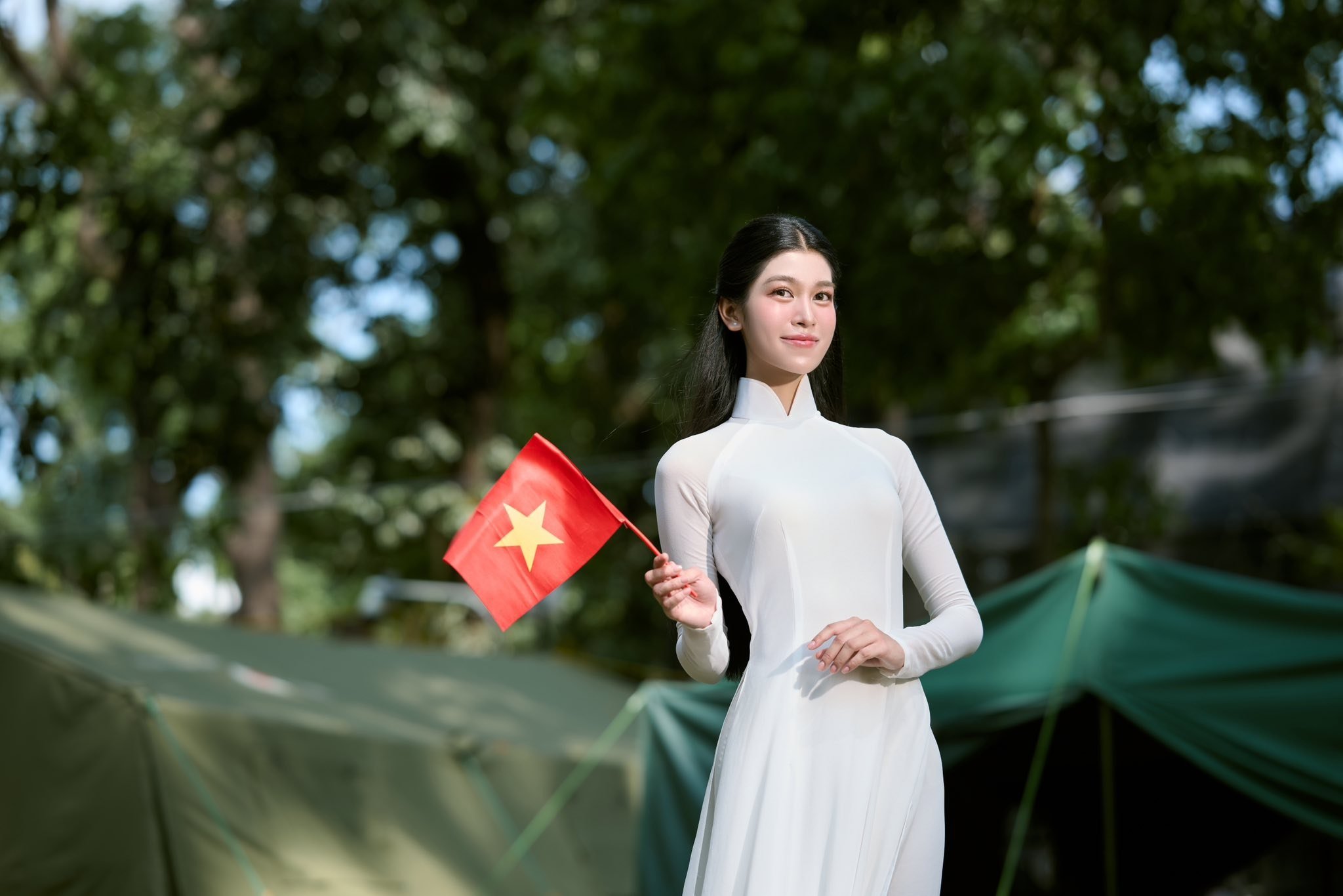 Nữ sinh xinh đẹp cao 1,73m, đỗ 3 đại học, thạo cả tiếng Anh và tiếng Pháp - 7
